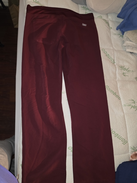 Figs Pants - Figs Straight-Leg Pull-On Pants in Deep Burgundy